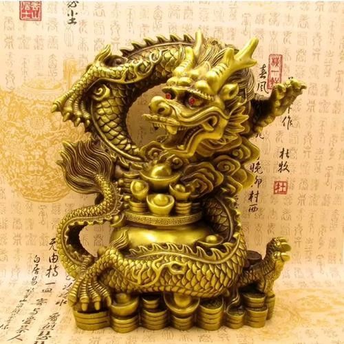 如何判斷黃銅龍擺件的價值？：判斷黃銅龍擺件的價值需綜合材質、工藝、歷史背景及文化內涵等因素