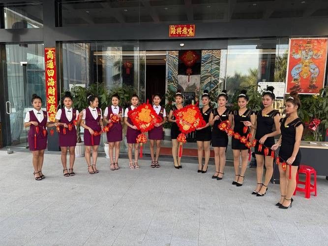 騰龍魚缸的微信客服哪個(gè)更有效？：如何判斷一個(gè)微信客服是否官方認(rèn)證