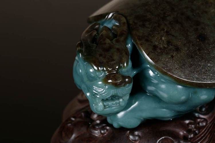 蘇州龜王張堯華的龍龜作品價格如何：蘇州龜王張堯華的龍龜作品價格因材質(zhì)、克重、工藝及市場稀缺性差異顯著 蘇州龜王張堯華的龍龜作品價格如何：蘇州龜王張堯華的龍龜作品價格因材質(zhì)、克重、工藝及市場稀缺性差異顯著 龍魚百科 第6張