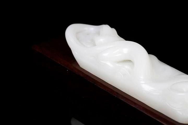 蘇州龜王張堯華的龍龜作品價格如何：蘇州龜王張堯華的龍龜作品價格因材質(zhì)、克重、工藝及市場稀缺性差異顯著 蘇州龜王張堯華的龍龜作品價格如何：蘇州龜王張堯華的龍龜作品價格因材質(zhì)、克重、工藝及市場稀缺性差異顯著 龍魚百科 第16張