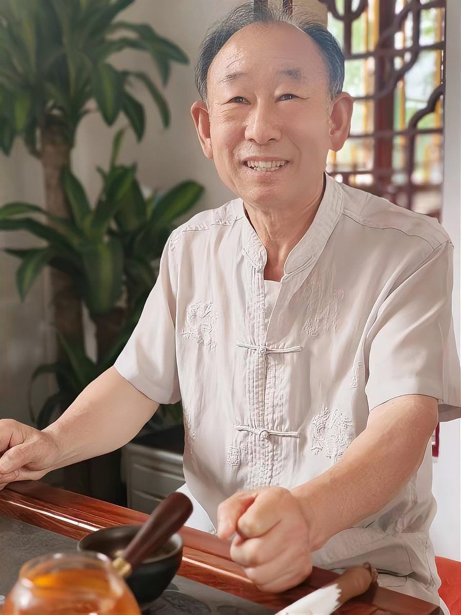 明代金龍藏品的市場價(jià)格如何：故宮博物院金龍多少錢人民幣 明代金龍藏品的市場價(jià)格如何：故宮博物院金龍多少錢人民幣 龍魚百科 第9張