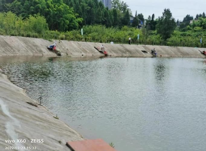 如何聯系確認龍魚垂釣園信息：“龍魚垂釣園”具體信息可通過以下途徑聯系或查詢類似垂釣場所