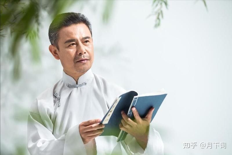 龍的傳人這個說法是怎么來的：“龍的傳人”這一稱謂的形成，融合了遠古圖騰崇拜、歷史傳說與文化重構(gòu)的多重因素