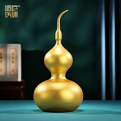 黃銅擺件多久保養(yǎng)一次合適：黃銅擺件保養(yǎng)周期需根據(jù)使用環(huán)境、氧化程度及材質(zhì)特性綜合判斷
