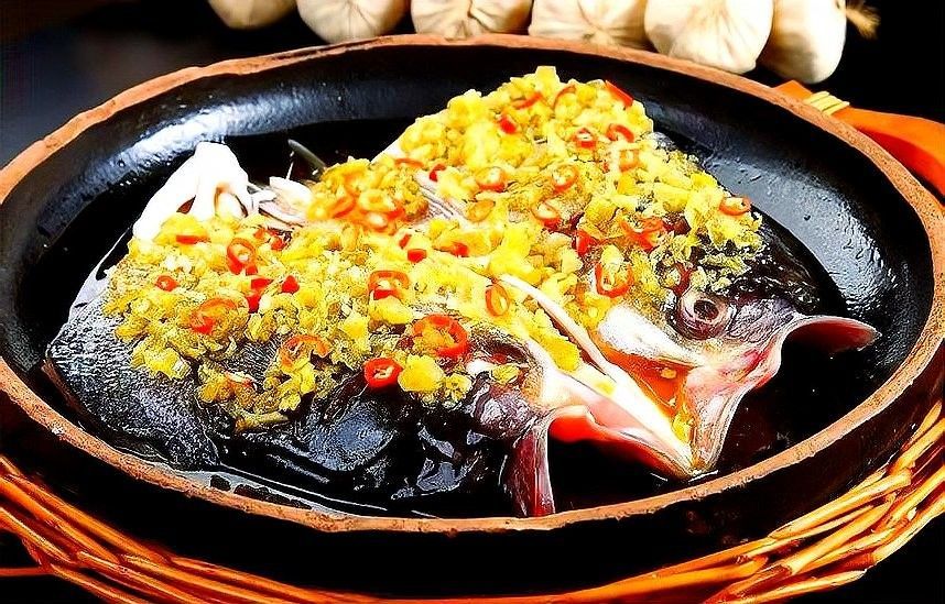 婁底九龍魚頭有哪些招牌菜？：去婁底九龍魚頭吃飯需要預約嗎湘菜十大招牌帶你領略火辣湘味精髓