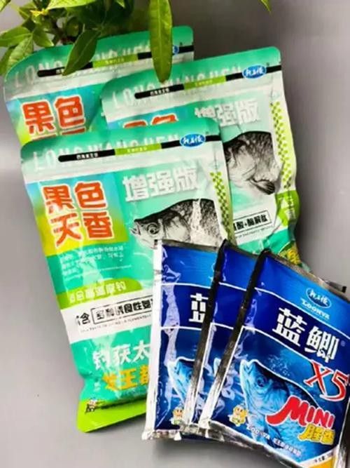 如何選擇適合龍魚的餌料：適合龍魚的餌料是飼養(yǎng)龍魚過程中的一個重要環(huán)節(jié)