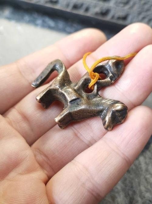 銅質龍魚擺件多久保養一次：如何保養銅質龍魚擺件 銅質龍魚擺件多久保養一次：如何保養銅質龍魚擺件 龍魚百科 第3張