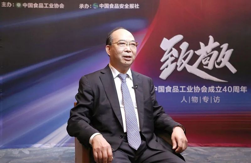 穆彥魁為何選擇加入金龍魚：穆彥魁為什么選擇加入金龍魚？