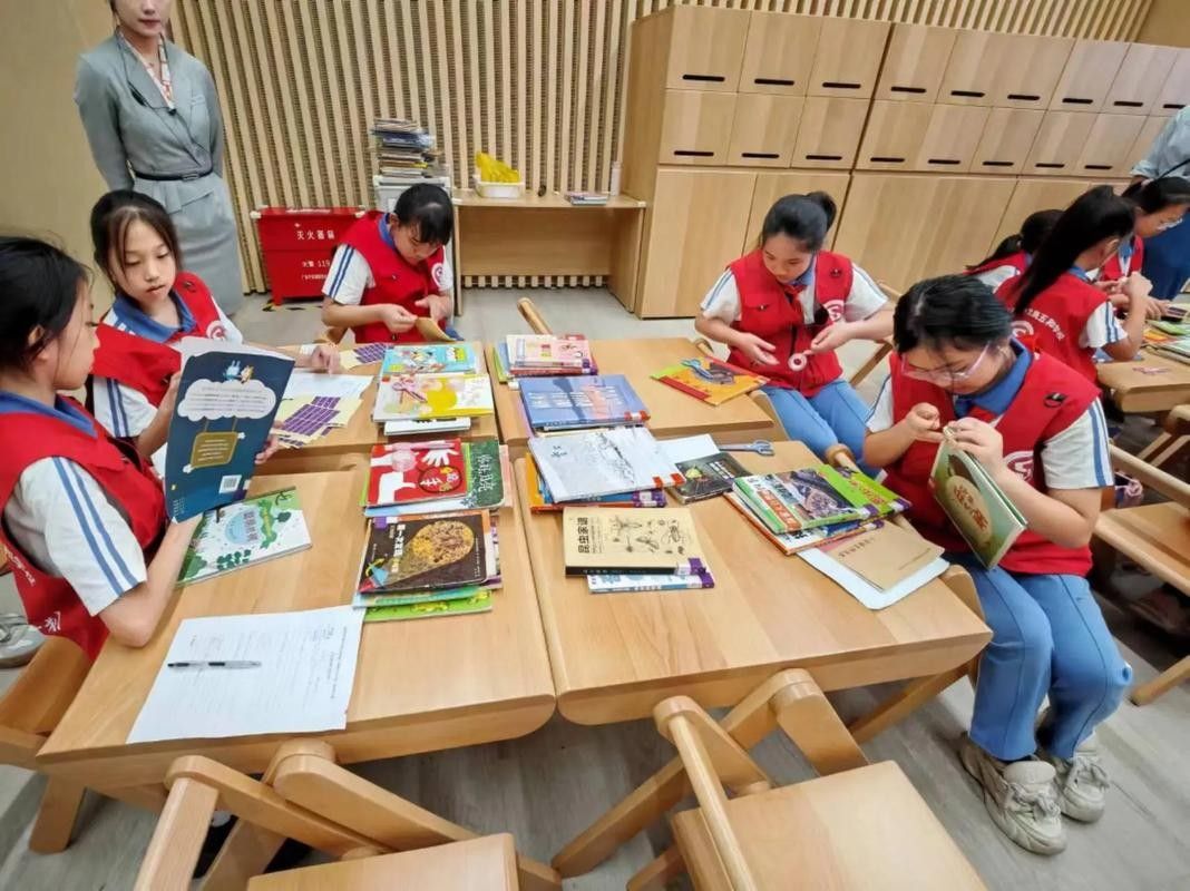 深圳分館的親子DIY活動如何預約？：分館的親子diy活動預約流程如下：深圳分館親子diy活動預約流程