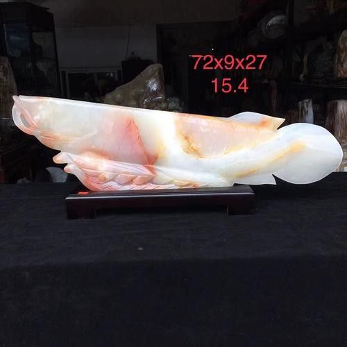 金龍魚玉雕擺件有哪些款式：金龍魚玉雕擺件哪個材質最好金龍魚玉雕擺件推薦