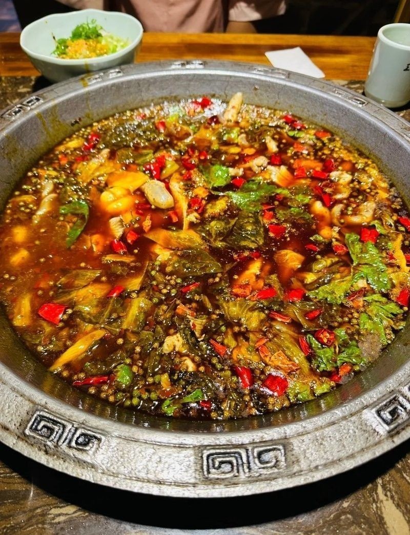 德陽新龍魚火鍋的招牌菜品有哪些：德陽新龍魚火鍋