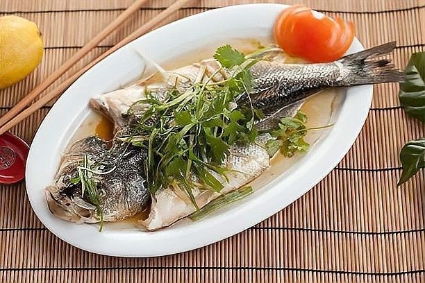 恐龍魚吃蝦需要去頭嗎：恐龍魚吃蝦是否需要去頭？