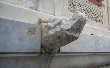 能否提供龍頭圖紙模板？（龍頭圖紙模板在現(xiàn)代建筑和工程領(lǐng)域的應(yīng)用）