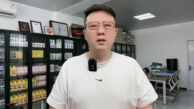百藝城的龍魚價格如何？（廣州百藝城龍魚批發市場探秘紅金龍與藍底過背價格大揭秘）