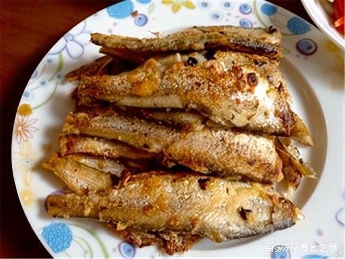 如何判斷油溫是否適合煎魚（如何判斷煎魚油溫是否適宜？）