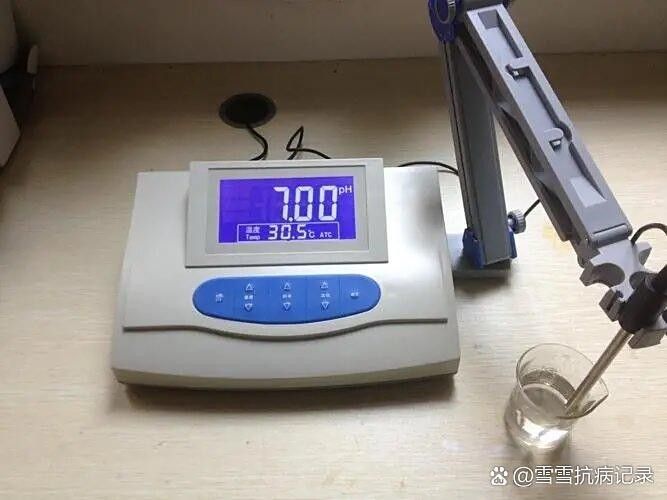 魚缸養白色的觀賞魚好不好，魚缸養白色的魚好不好，純白色的觀賞魚