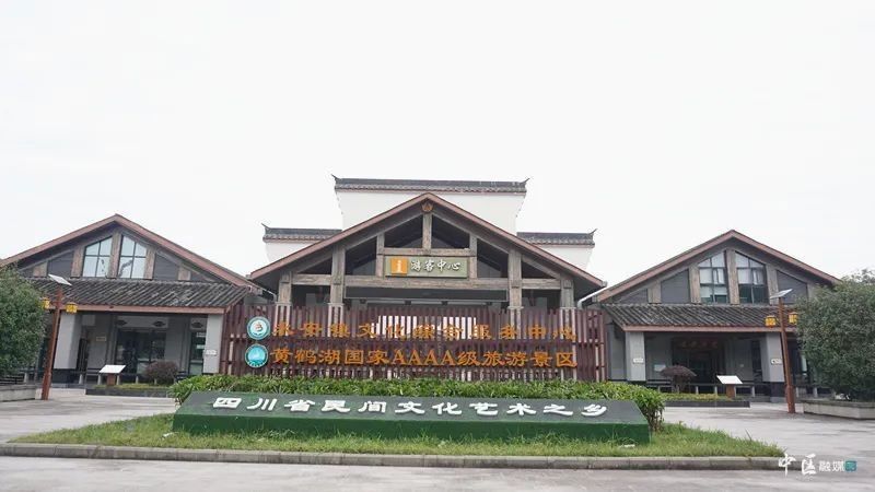 如何預訂齊齊哈爾市小黑龍魚館的座位（如何通過美團預訂小黑龍魚館座位？）