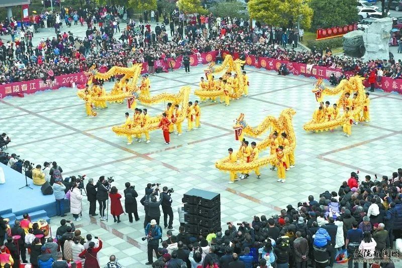 金龍在其他民俗中有哪些應用（金龍在不同民俗中的應用） 金龍在其他民俗中有哪些應用（金龍在不同民俗中的應用） 龍魚百科 第3張