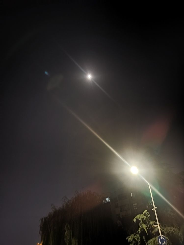 月亮好圓（心理學：月亮好圓，本文探討了月亮的圓形特征及其對人們情感和認知的影響） 月亮好圓（心理學：月亮好圓，本文探討了月亮的圓形特征及其對人們情感和認知的影響） 龍魚論壇