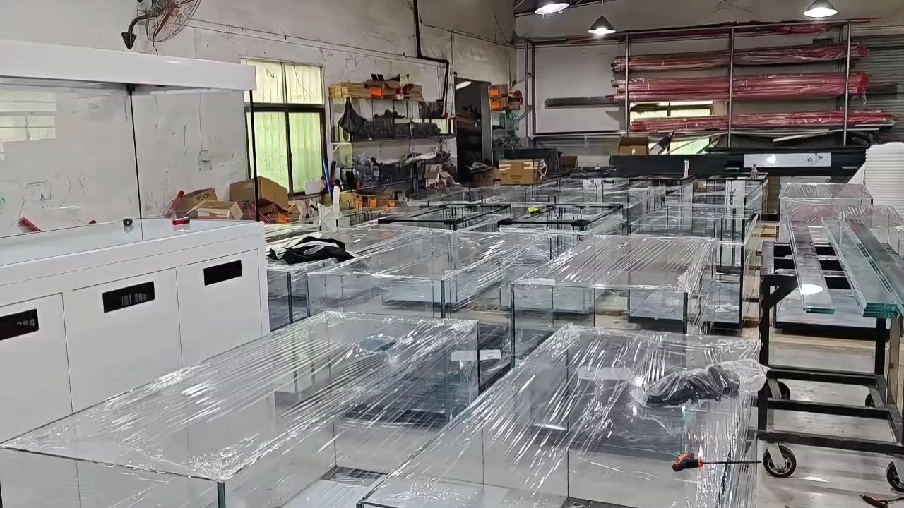 遍地都是N1魚缸，火力全開。（n1魚缸火力全開）