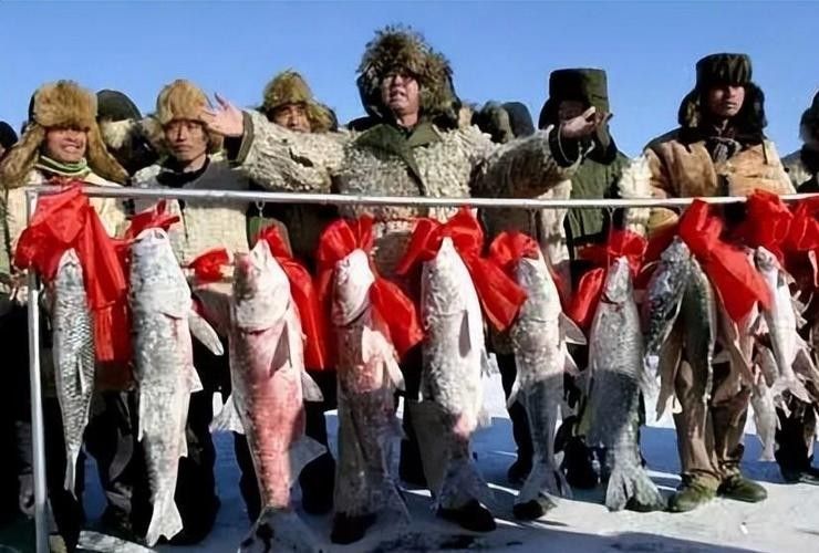 給我一些吉林龍魚的圖片