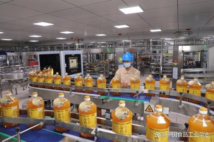 郭孔豐對金龍魚全產業鏈布局有何貢獻（“糧食大王”郭孔豐在金龍魚的全產業鏈布局中扮演了關鍵角色）