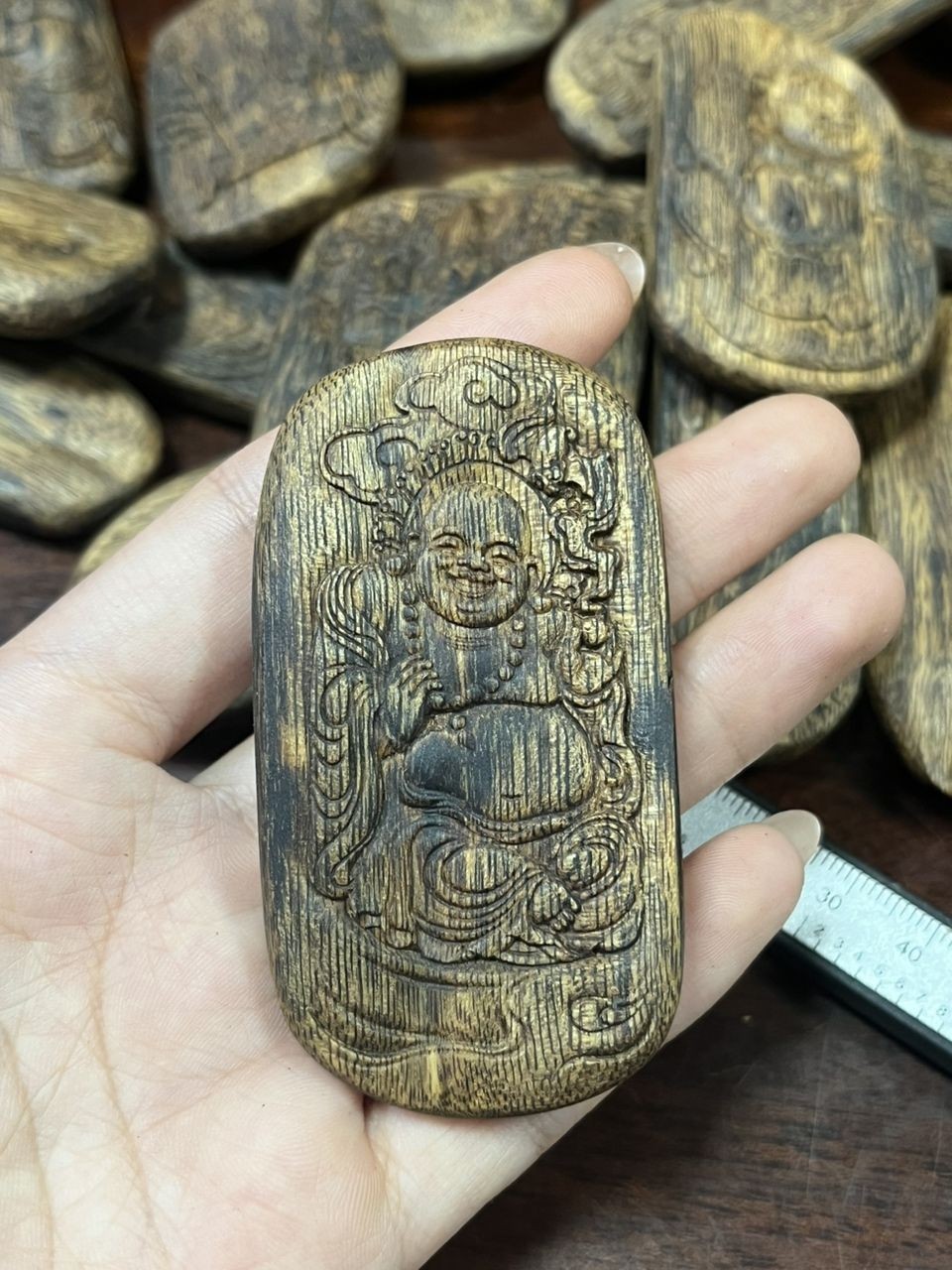 大老板，奇楠沉香佛牌來一個不（大老板，奇楠沉香佛牌來一個不，在一次重要的商務會議中）