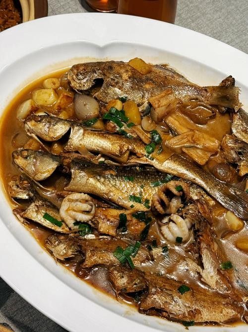 洪龍漁村有素菜嗎？