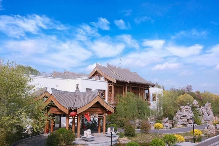 如何聯(lián)系這兩個(gè)基地？（中國北京出版創(chuàng)意產(chǎn)業(yè)基地北京市朝陽區(qū)焦化路18號園區(qū)公司企業(yè)聽）