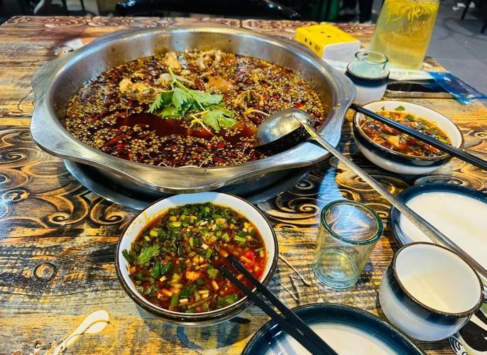 德陽新龍魚火鍋的價格范圍（【德陽必吃魚店】出爐吃過5家才算贏）