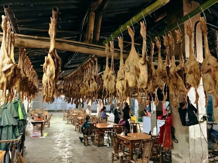 涪江龍魚港的營業(yè)時間（涪江龍魚港的營業(yè)時間是每天9點至下午9點至下午）