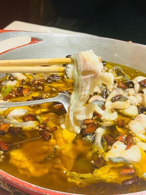 成都龍魚閣有哪些產品？（成都龍魚閣水族寵物專業用品有限公司boss直聘聽）