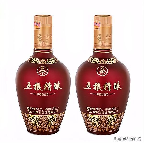 金龍魚白酒哪個系列適合收藏？（龍魚白酒系列中適合收藏的有“珍藏版”和“紀念版”）