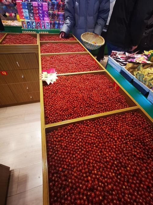 紅龍市場有哪些特色商品（羅馬尼亞布加勒斯特華人聚集地紅龍市場的營業時間）