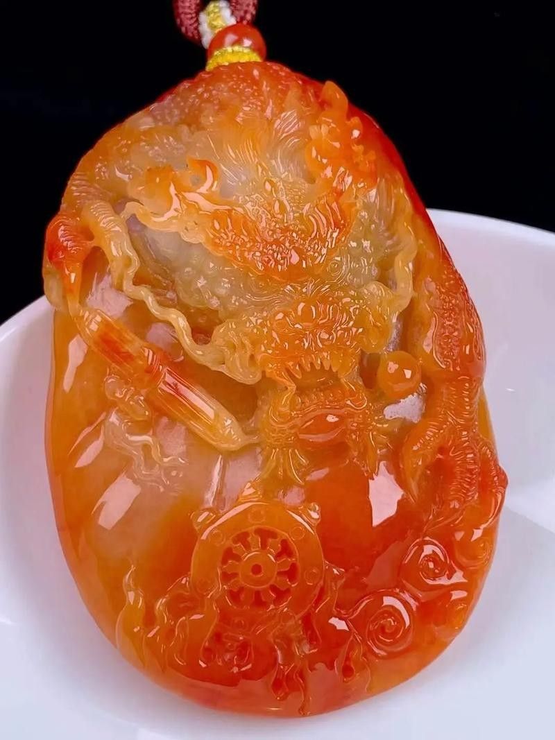 如何區分金頭金龍和紅龍？