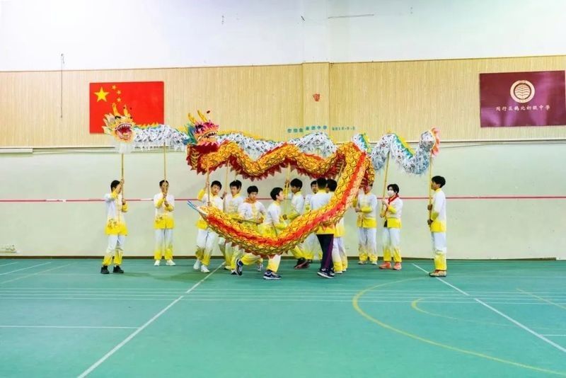 鯉魚跳龍門在現代如何傳承？（“鯉魚跳龍門”在現代社會的傳承不僅僅是一個寓言故事）