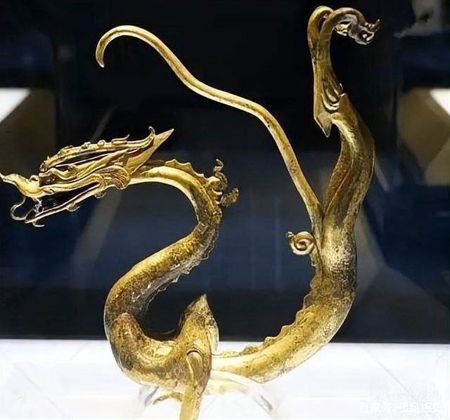 金龍古董的市場價格如何（工地老頭挖出5斤重古董金龍，男子一萬成功撿漏）