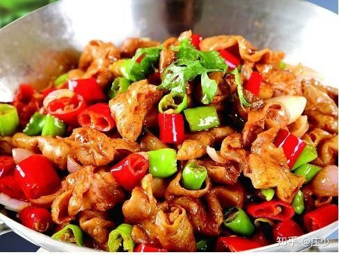 干煸和香煎龍魚哪個更油膩（干煸和香煎哪個更油膩？）