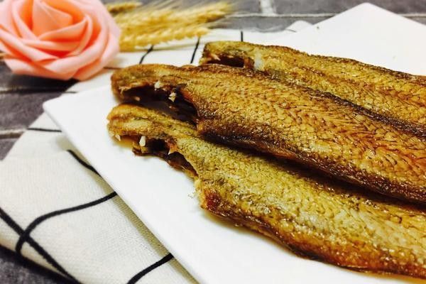 干煸和香煎龍魚哪個更油膩（干煸和香煎哪個更油膩？）