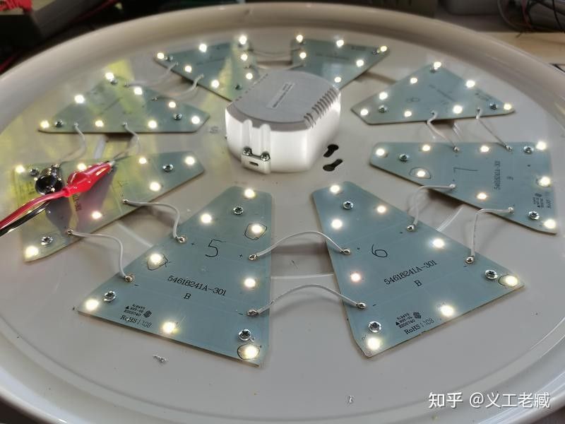 金龍魚燈具多久換一次？（——龍魚燈光使用方法） 金龍魚燈具多久換一次？（——龍魚燈光使用方法） 龍魚百科 第9張
