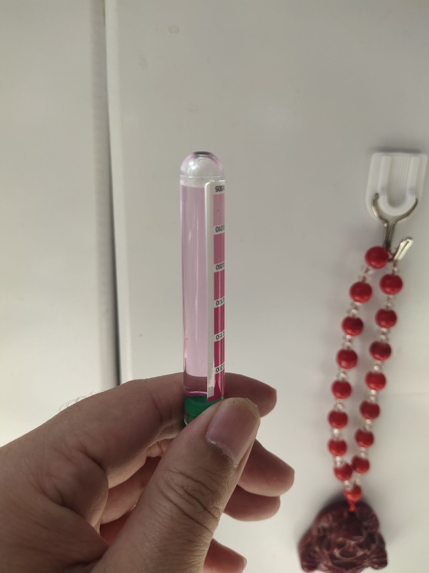 看成色盲了幫忙看看這水質超標嗎？圖一氨氮圖二亞硝酸鹽（如何判斷水質是否超標） 看成色盲了幫忙看看這水質超標嗎？圖一氨氮圖二亞硝酸鹽（如何判斷水質是否超標） 觀賞魚百科 第2張