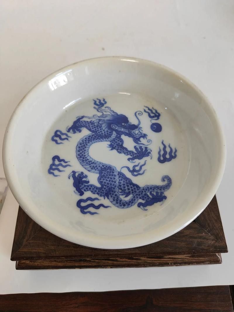 日本瓷器中還有哪些龍紋樣式 日本瓷器中還有哪些龍紋樣式 龍魚百科 第5張