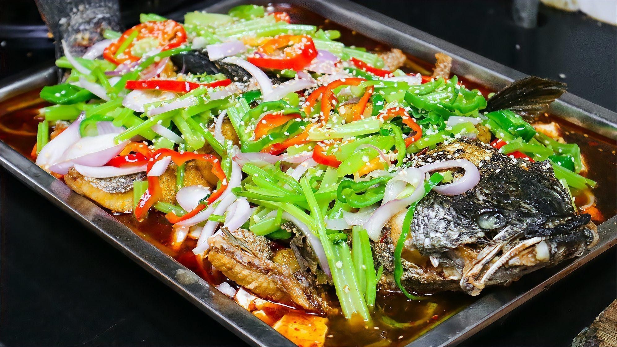 香辣烤魚需要哪些調料？（城家小廚教你在家做香辣烤魚，詳細腌料配方告訴你，家常調料也能做）