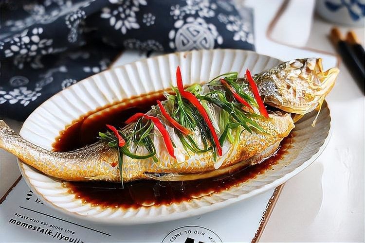 雷龍魚吃泥鰍需要消毒嗎？（雷龍魚吃泥鰍是否需要消毒）