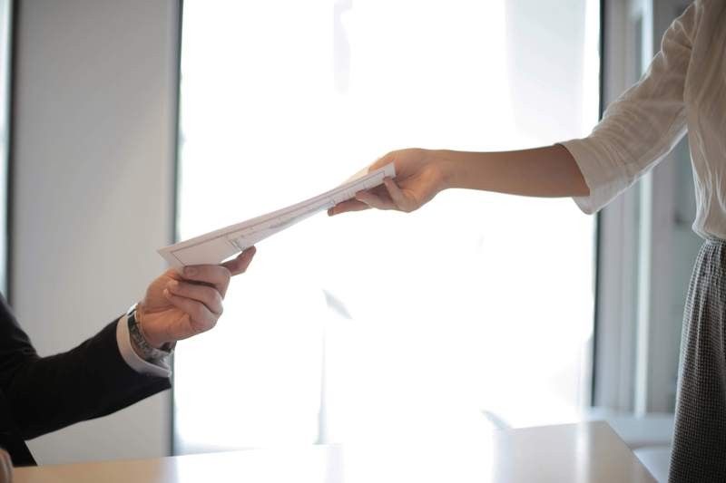 銷售類崗位的提成比例是多少？（類崗位的提成比例因行業、崗位和公司政策差異較大）