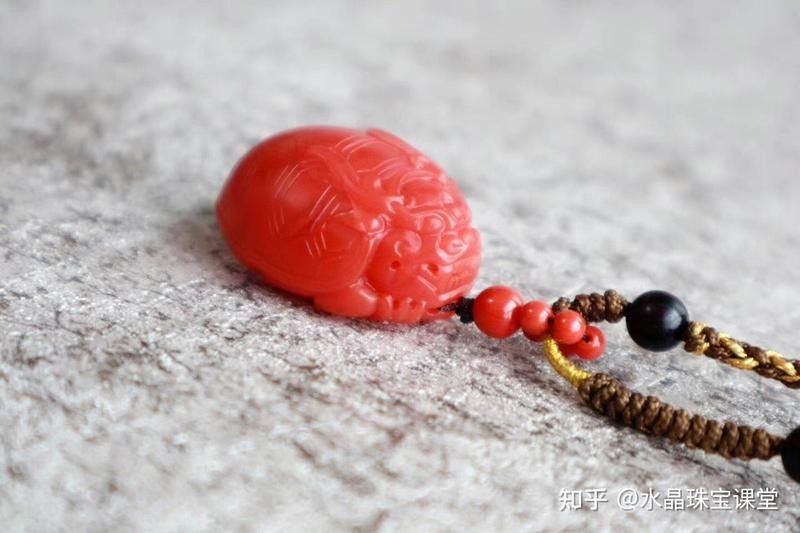 鴨嘴鯊魚和龍魚哪個更有收藏價值，鴨嘴鯊魚和龍魚哪個更有收藏價值，鴨嘴鯊魚和龍魚哪個更稀有