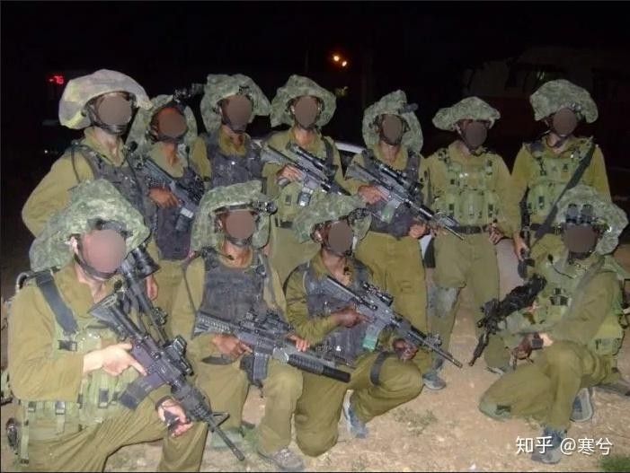 紅龍中有哪些軍事裝備（英國皇家海軍的一艘航空母艦——紅龍號）