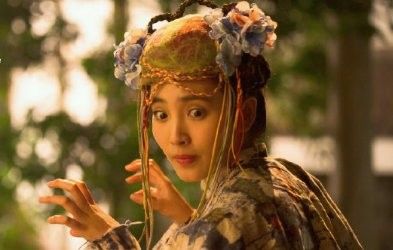 王紫璇李鴻其官宣結(jié)婚（王紫璇李鴻其官宣結(jié)婚,登封撒糖超甜蜜,三年愛情長(zhǎng)跑聽）