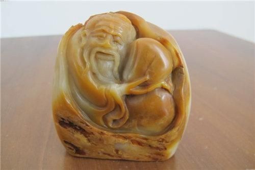 這款壽山石龍宮魚(yú)缸的價(jià)格是多少？
