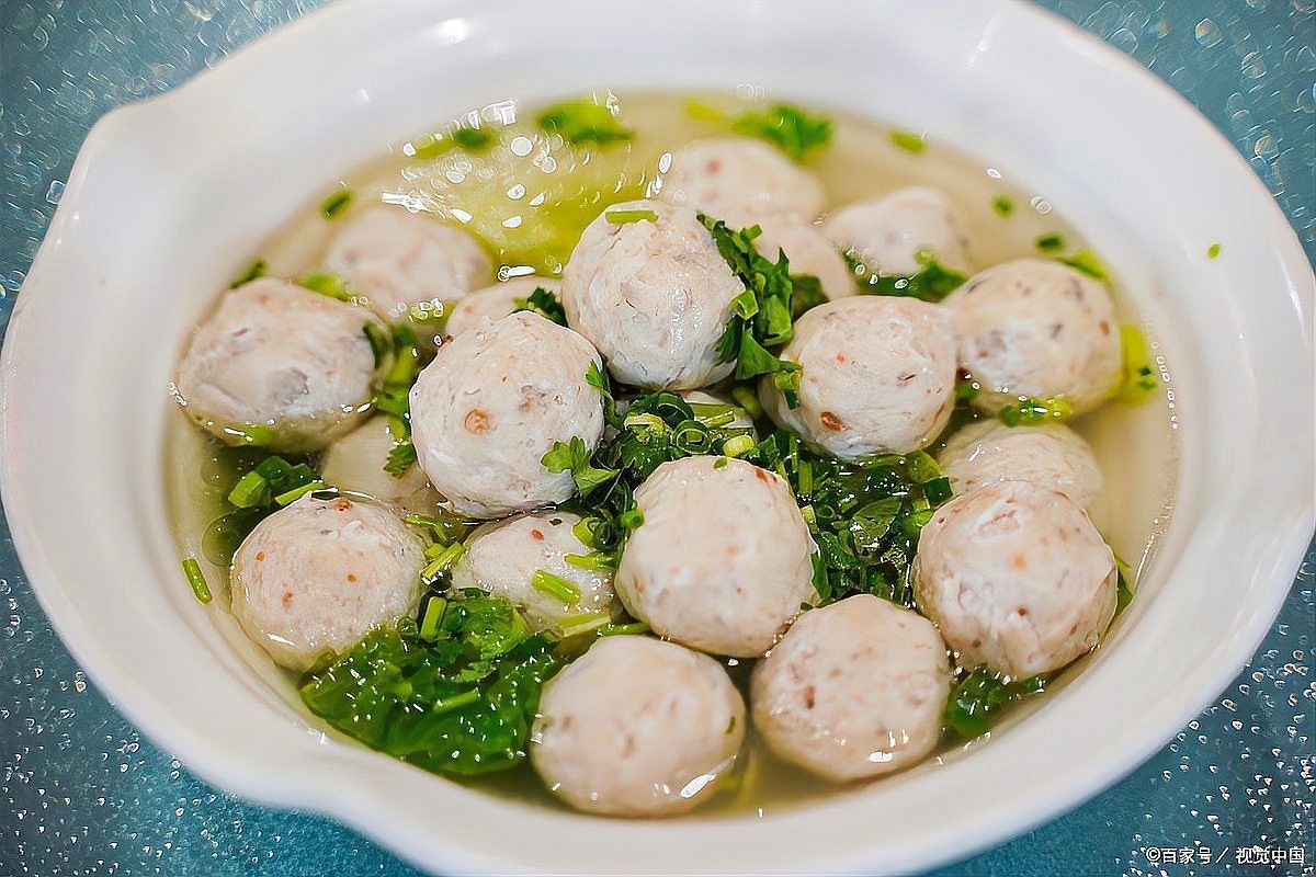 烏蘭金龍魚(yú)最簡(jiǎn)單三個(gè)做法（烏蘭金龍魚(yú)最簡(jiǎn)單三個(gè)做法，好吃到跺腳，做法全在這）